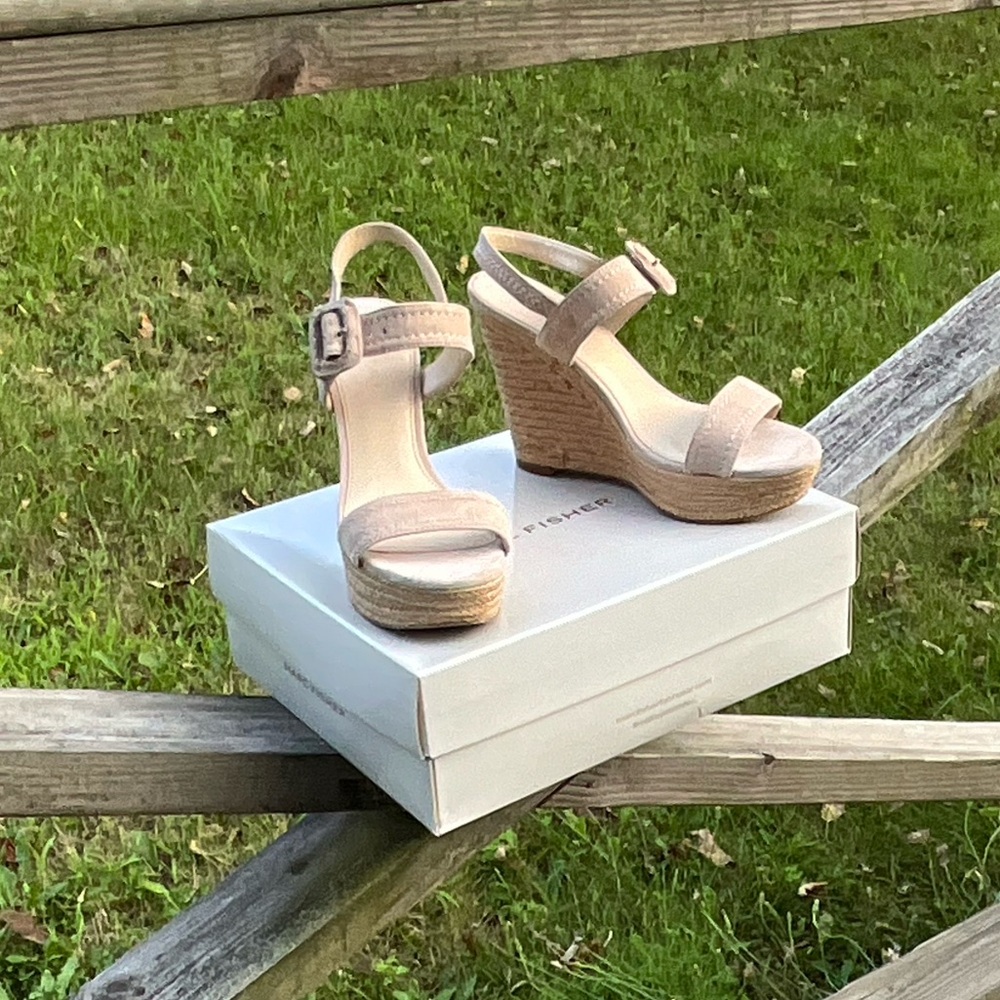 Marc Fisher Hipiee2 platform wedge espadrilles in light natural suede - Picture 5 of 13